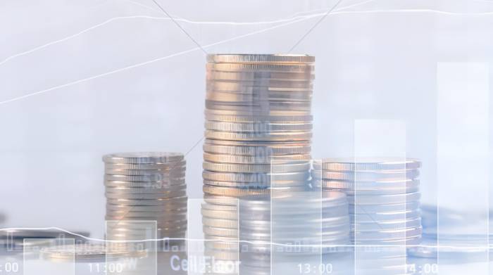 U.S. Stocks Soar While China Index Hits 2-Year Low