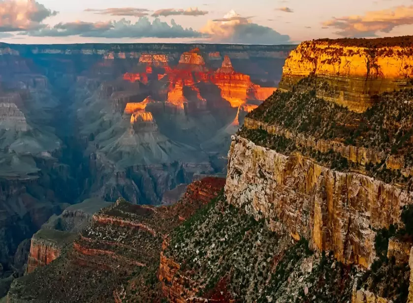 budget travel USA monthly