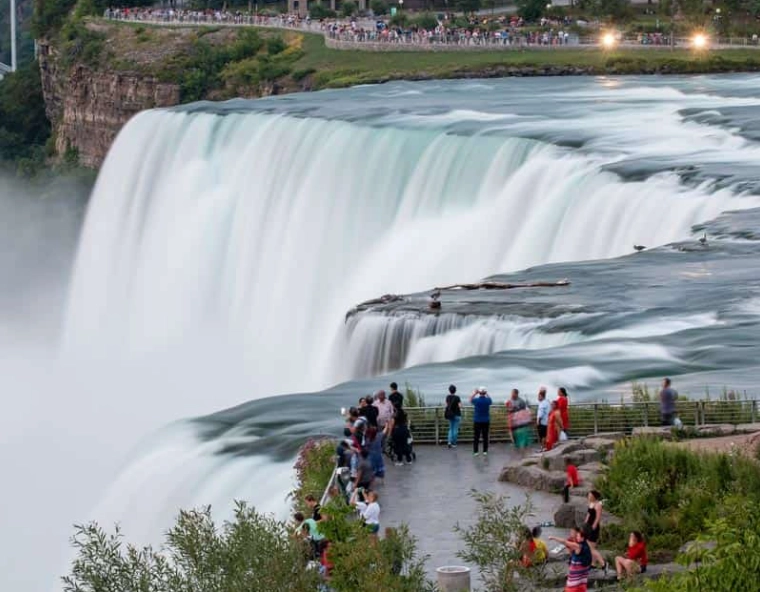 Best Time to Visit New York & Niagara Falls: Seasonal Guide & Crowd Avoidance