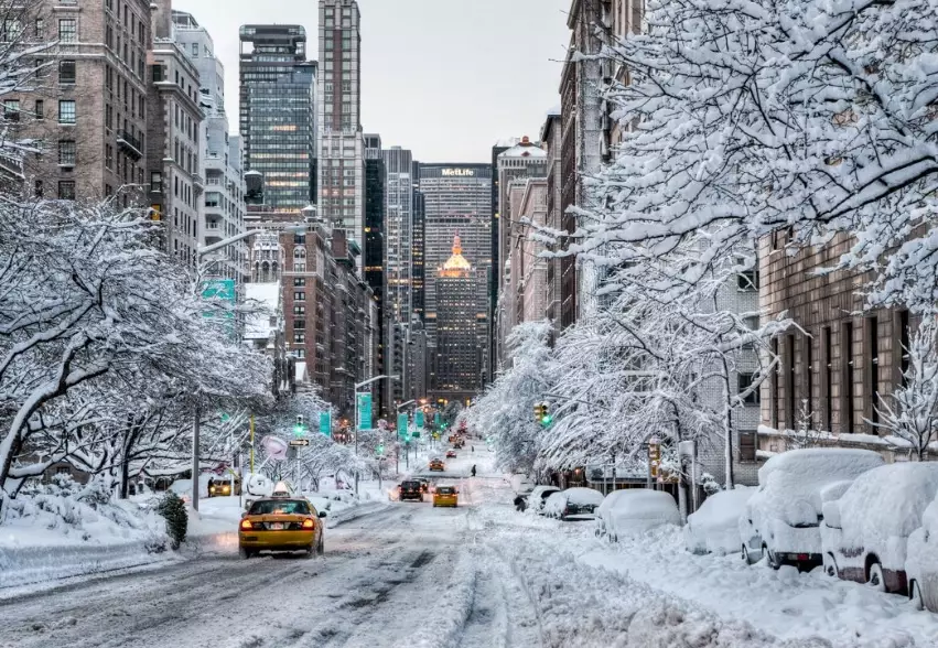 best time to see snow in New York