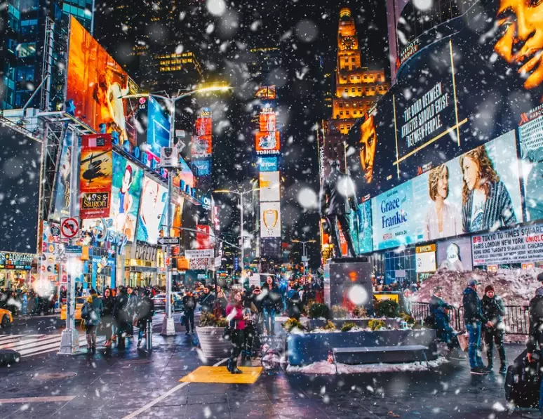 avoid crowds NYC Christmas avoid crowds NYC Christmas