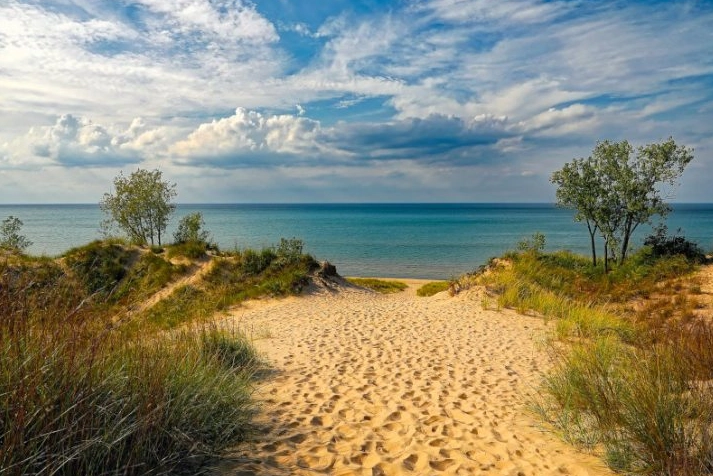 How to Visit All 50 States in 12 Trips: The Ultimate Guide