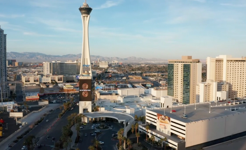 What city is the #1 US tourist destination?