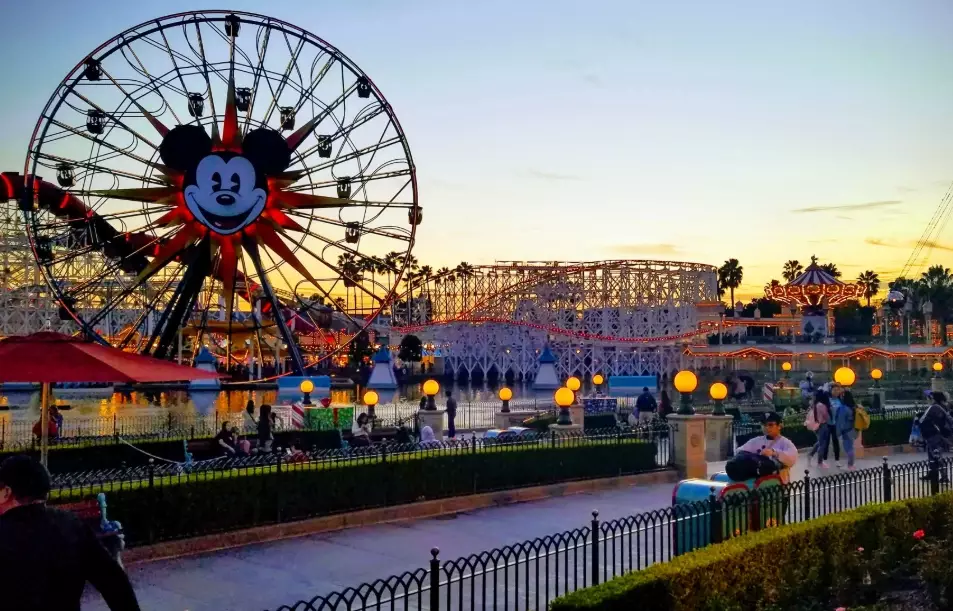 What city in California has the most tourist attractions?